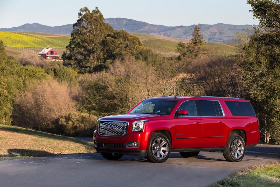 GMC Yukon XL Denali 2015 года  (фото 13 из 20)
